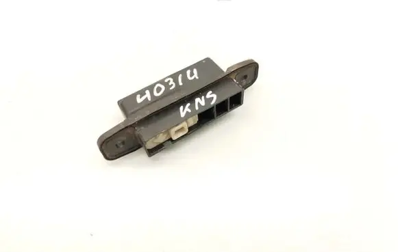 Toyota Avensis T270 Tailgate opening switch 0505Z02