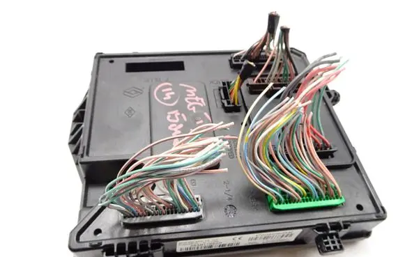 Renault Megane III Comfort/convenience module S180098101 284B17882R