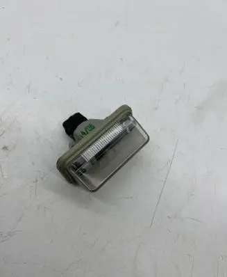 Toyota Avensis T250 Number plate light E1001479