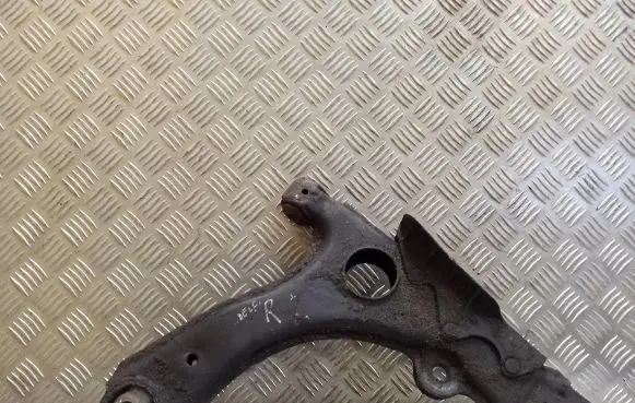 Front lower control arm/wishbone