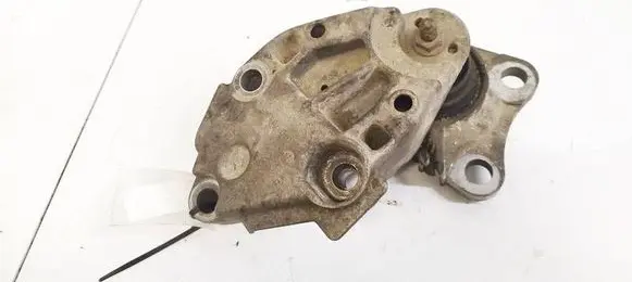 Renault Scenic I Engine mounting bracket 8200058060