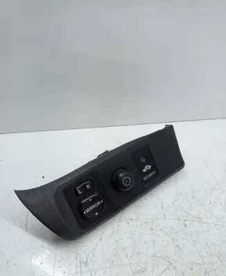 Toyota RAV 4 (XA20) Wing mirror switch 183574