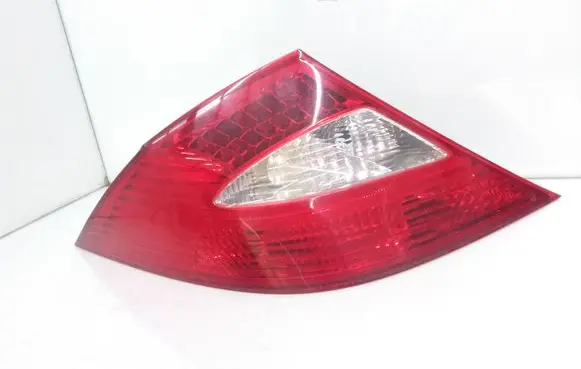 Mercedes-Benz CLS C219 Rear/tail lights A2198200164