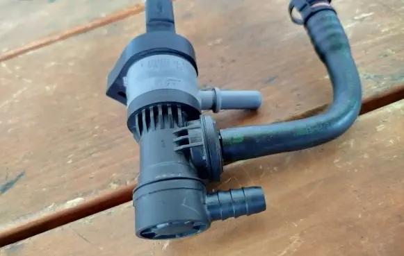 Peugeot 3008 II Valve vacuum V7595573