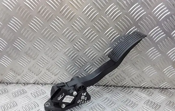 Hyundai Getz Accelerator throttle pedal 327261c801