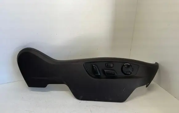 Volkswagen Touareg II Seat trim 7P6881314C