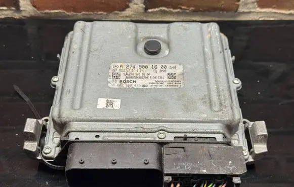 Mercedes-Benz E W213 Engine control unit/module A2749001600 0261S09815