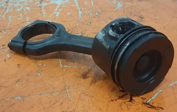 Peugeot 407 Piston 75L93