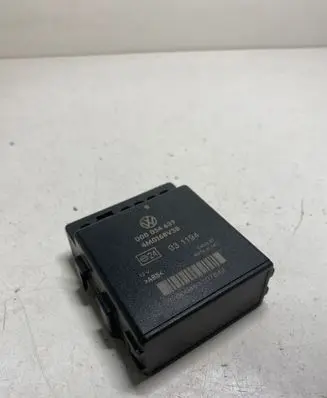Volkswagen PASSAT B6 Parking PDC control unit/module 000054639 4M0168V3B 031194