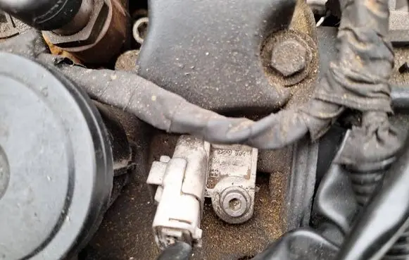 Camshaft position sensor