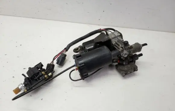 Land Rover Discovery 4 - LR4 Air suspension compressor/pump RQQ500020