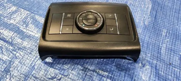 Mercedes-Benz R W251 Tailgate/trunk/boot open switch 