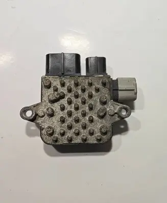 Tesla Model S Fan control module 8282120280