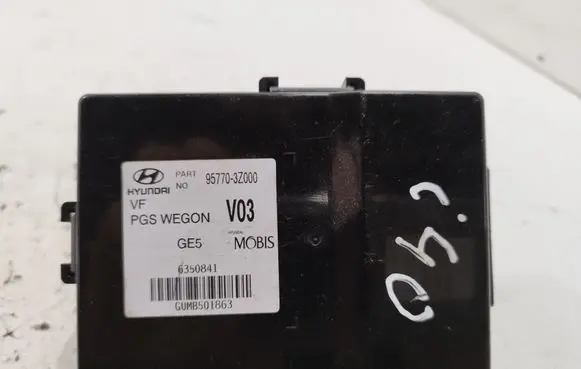 Hyundai i40 Other control units/modules 957703Z000