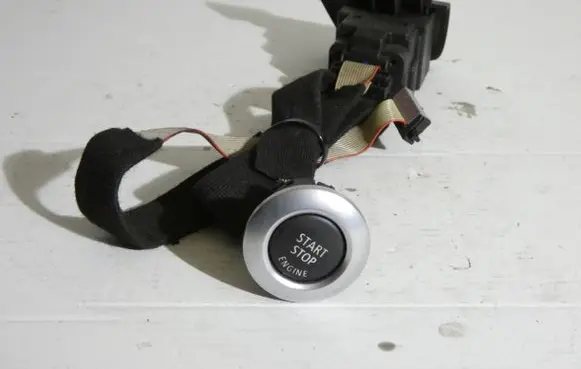 BMW 1 E81 E87 Ignition lock 6954717