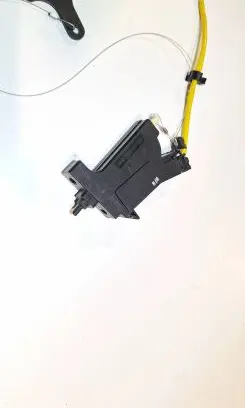 Hyundai Genesis Fuel cap flap release cable LT4A7