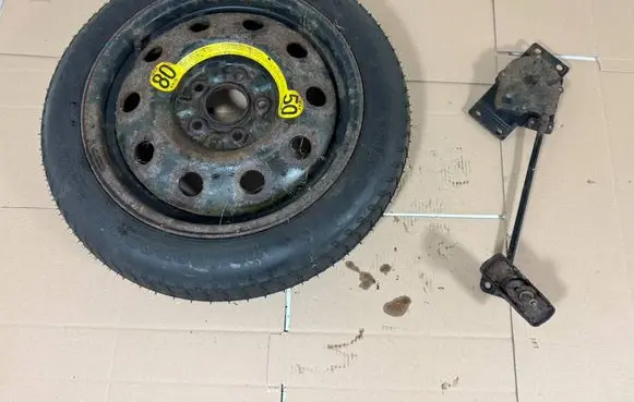 KIA Carens II R16 spare wheel 