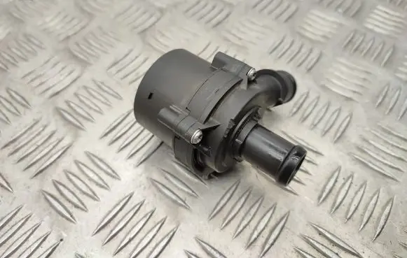 Volkswagen Golf VII Electric auxiliary coolant/water pump 5Q0965567