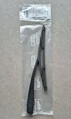 KIA Picanto Rear wiper blade arm 988111Y000