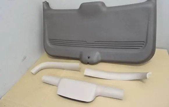Chrysler PT Cruiser Bottom trim 
