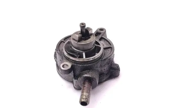 Mercedes-Benz Sprinter W906 Vacuum pump 1231052