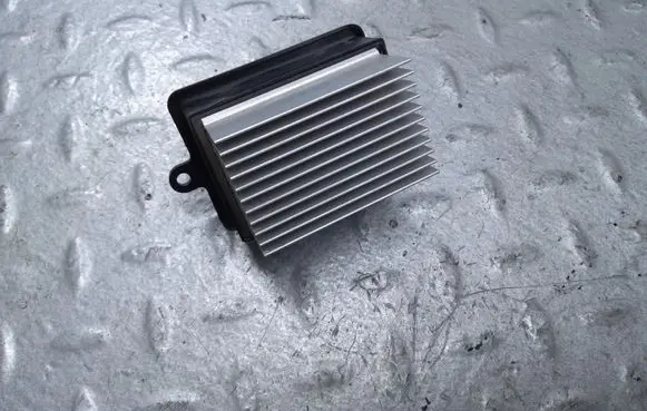 Citroen Berlingo Heater blower motor/fan resistor A43003000 9821291980