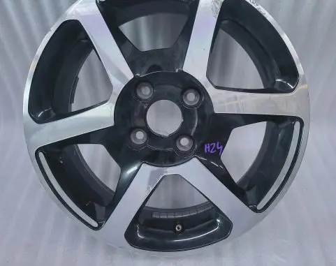 Renault Clio IV R15 alloy rim 