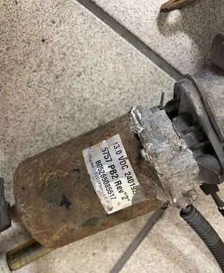 Jaguar XF Hand brake/parking brake motor 1014050063 B05265085517