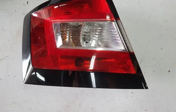 Skoda Fabia Mk3 (NJ) Rear/tail lights 6V6945095IAUTOPI 6V6945095