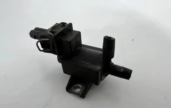 Toyota Avensis T250 Turbo solenoid valve 058600R010