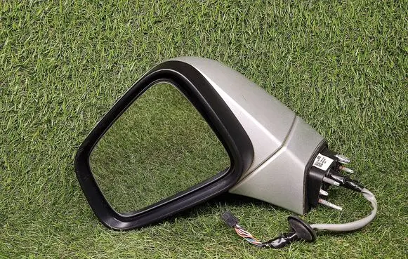 Front door electric wing mirror