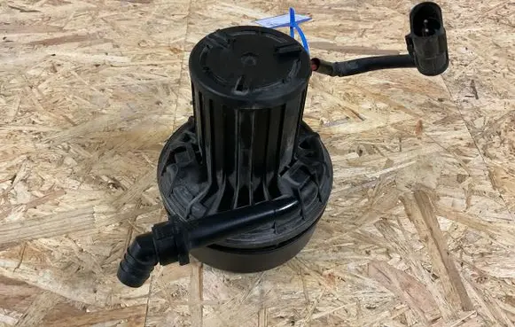 BMW 5 E60 E61 Secondary air pump 72812402 7514953