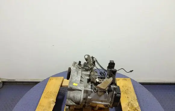 Volkswagen Polo Manual 6 speed gearbox GGV