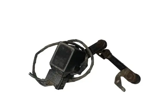 Headlight/headlamp level sensor