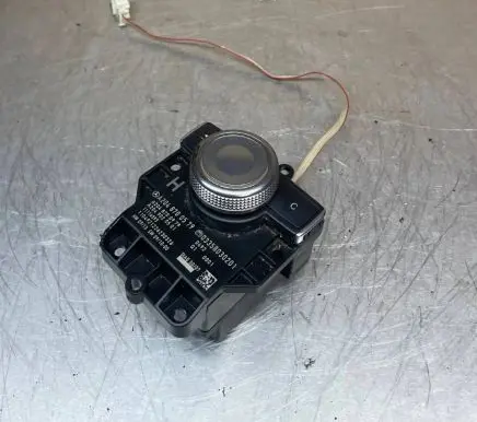 Mercedes-Benz C W204 Multifunctional control switch/knob A2048700579 03358030201 A2048700979