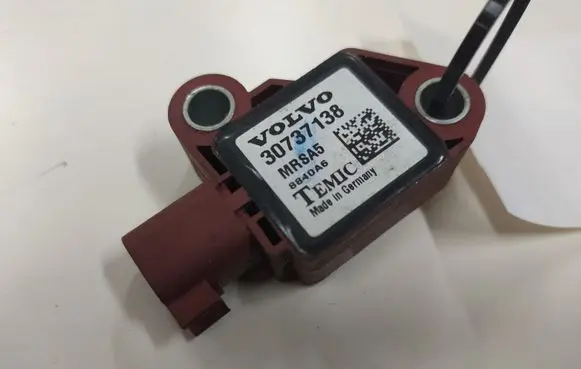 Volvo V50 Airbag deployment crash/impact sensor 30737138 MRSA5 8840A6