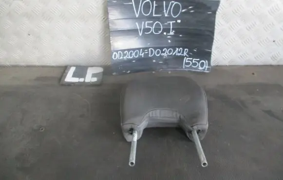 Volvo V50 Front seat headrest 