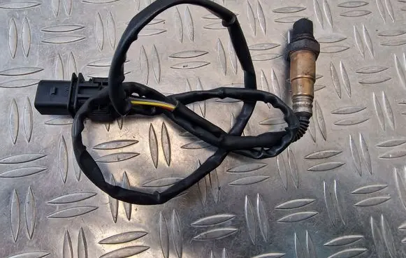 Volkswagen Transporter - Caravelle T5 Lambda probe sensor 03G906262G