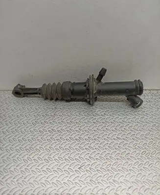 Renault Megane II Clutch master cylinder 8200151770