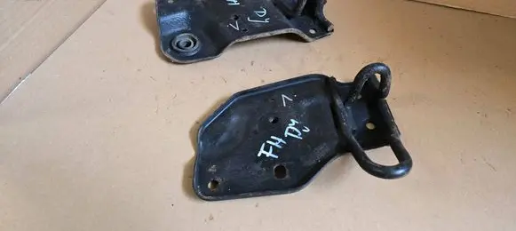Suzuki Ignis Towing hook eye 7237080G00 7236080G01