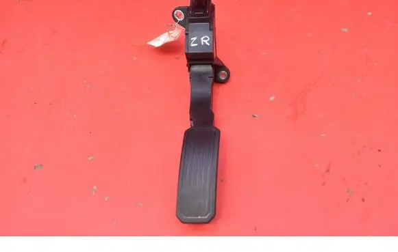 Toyota Auris 150 Accelerator throttle pedal 7811002010