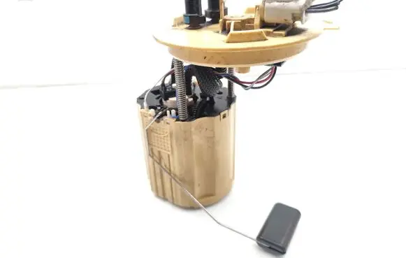 Opel Zafira C In-tank fuel pump 13596940 687925552