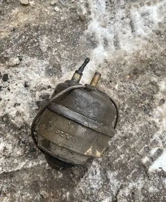 Volvo S80 Engine mount bracket
