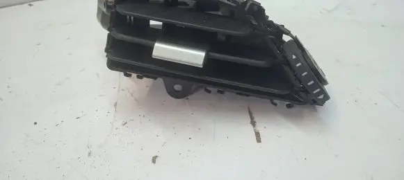 Maserati Ghibli Dash center air vent grill 6700190600