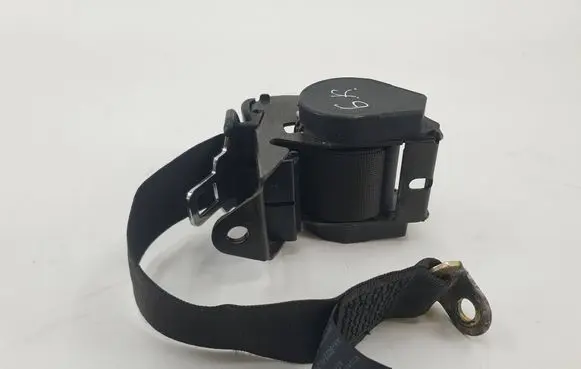 BMW 5 E34 Rear seatbelt