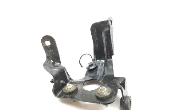 Ford Focus ABS pump bracket JX612C304AD