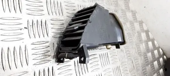 Nissan Primera Dash center air vent grill A1007035