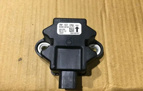 Hyundai Santa Fe ESP acceleration yaw rate sensor 956902B100