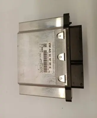 Skoda Fabia Mk3 (NJ) Engine control unit/module 04C907309AE 0261S10530 04C907309