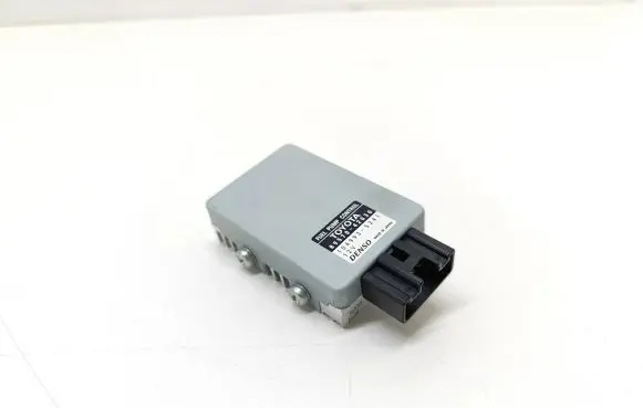 Toyota RAV 4 (XA40) Fuel injection pump control unit/module 8957042030 1049935241